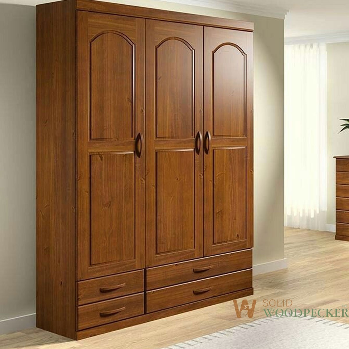 Traditional 3-Door Family Wardrobe